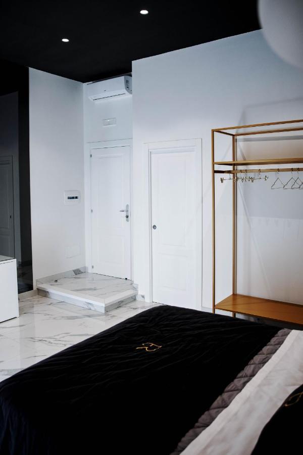 Elite Rooms Naples Exterior photo