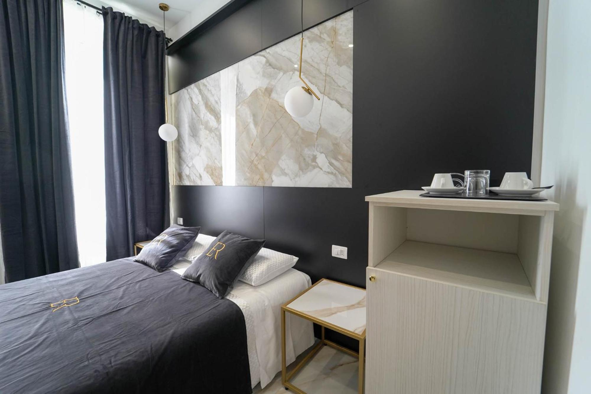 Elite Rooms Naples Exterior photo