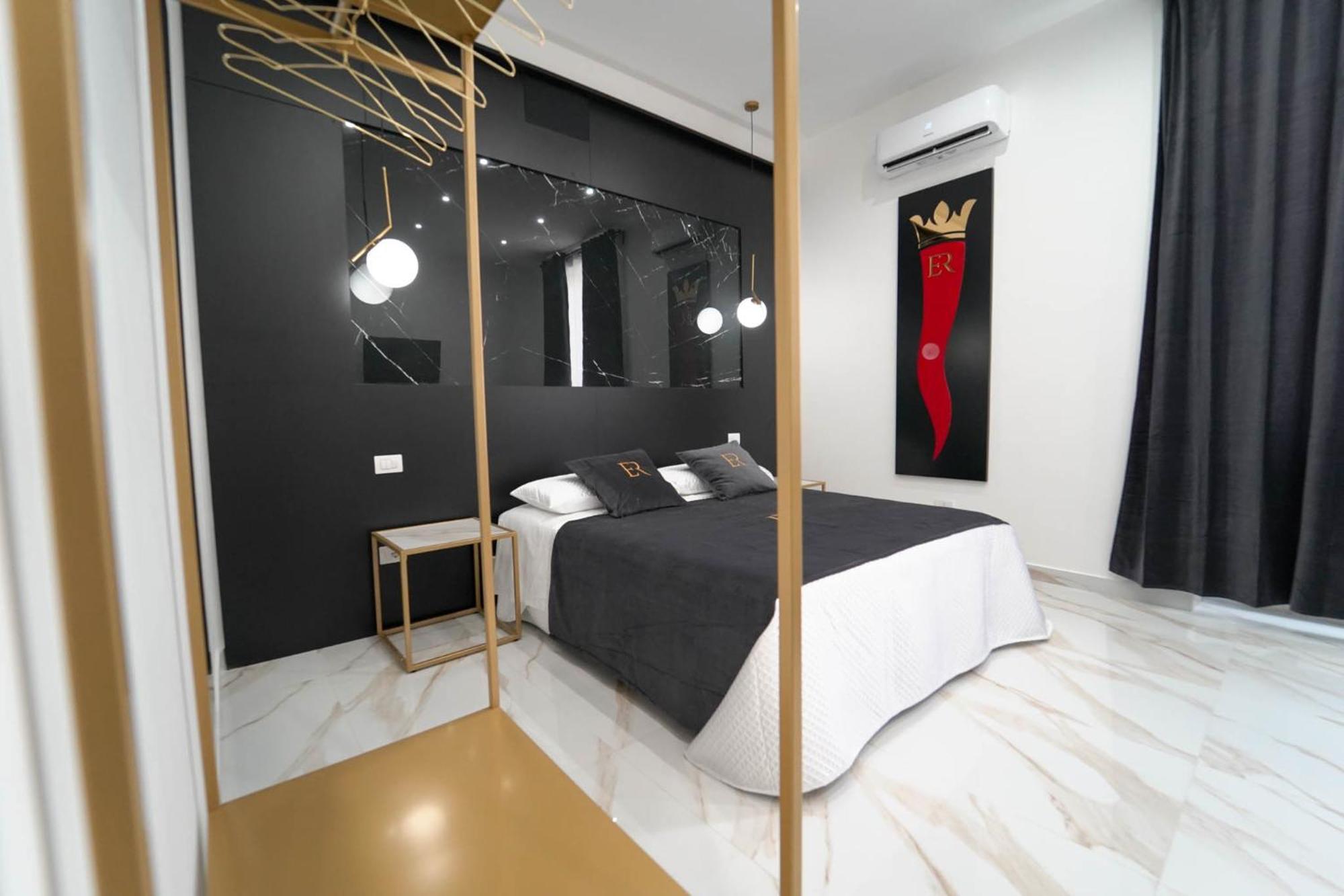 Elite Rooms Naples Exterior photo