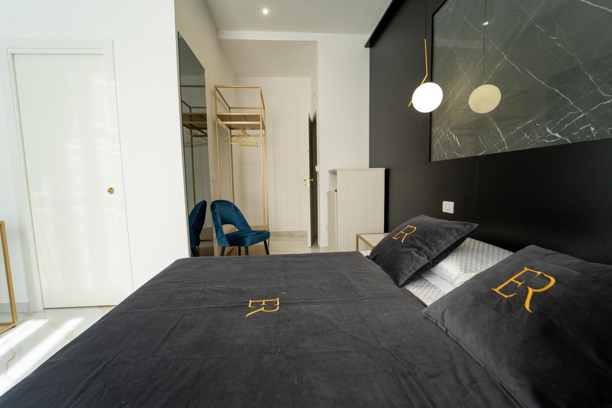 Elite Rooms Naples Exterior photo