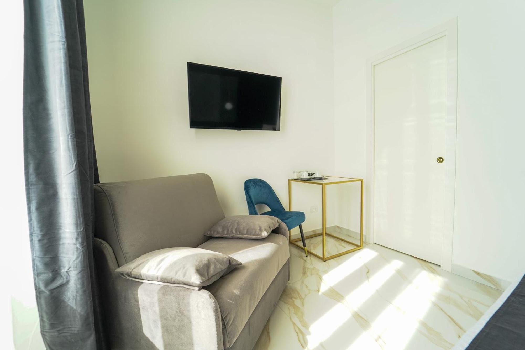 Elite Rooms Naples Exterior photo