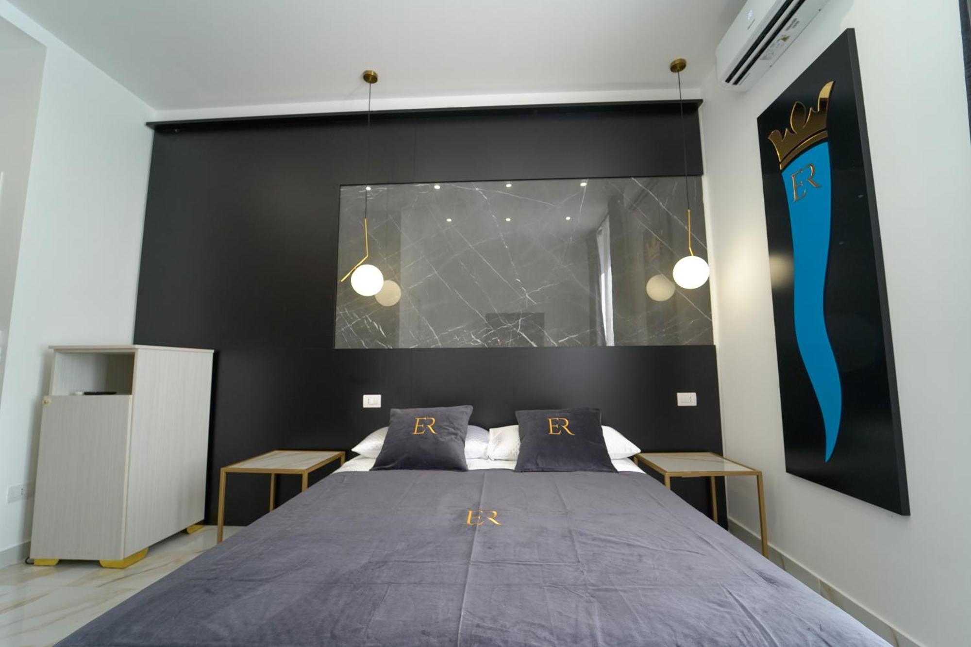 Elite Rooms Naples Exterior photo