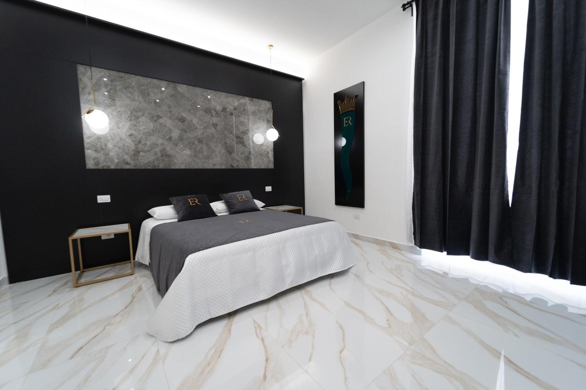 Elite Rooms Naples Exterior photo