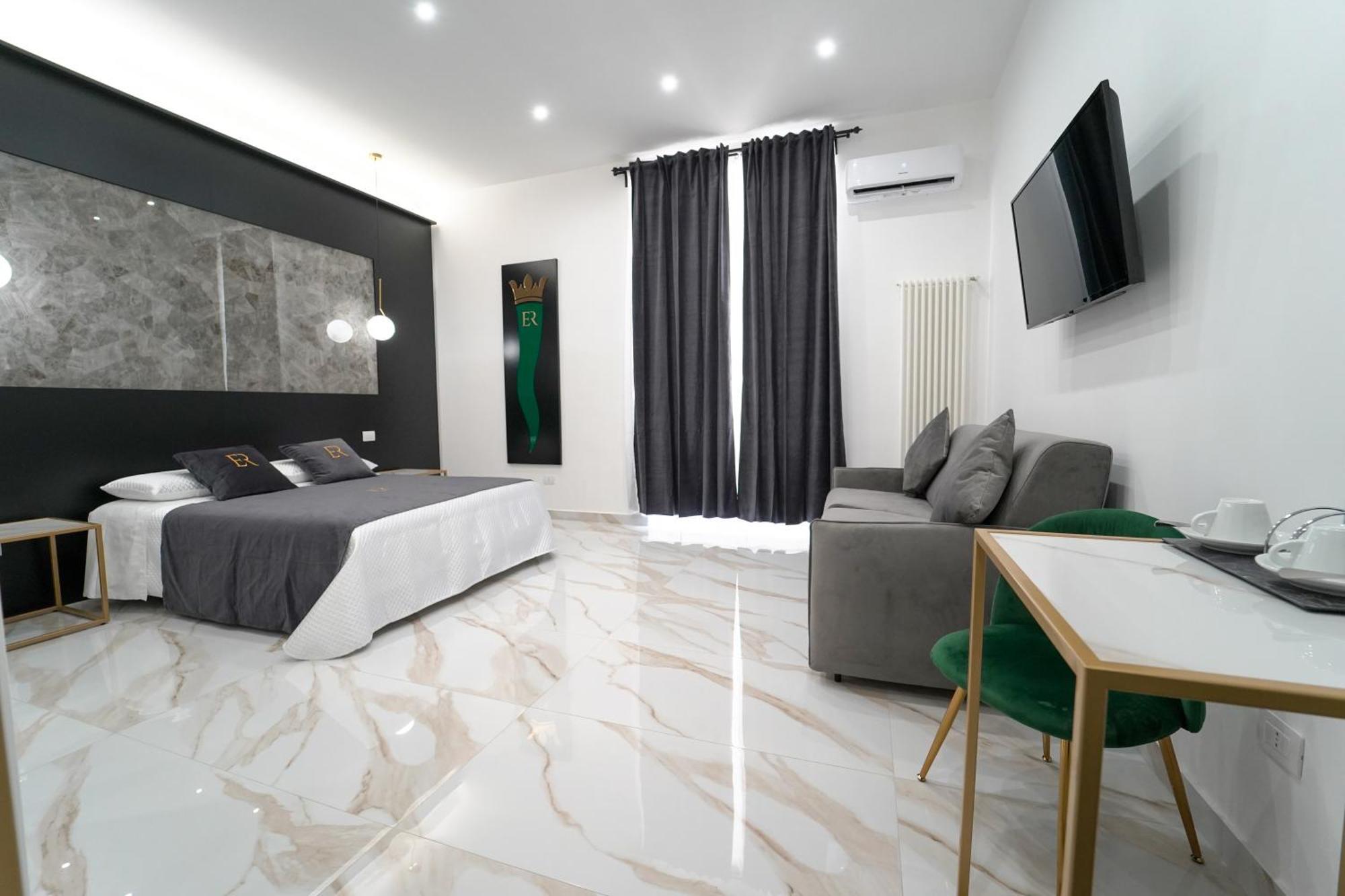 Elite Rooms Naples Exterior photo