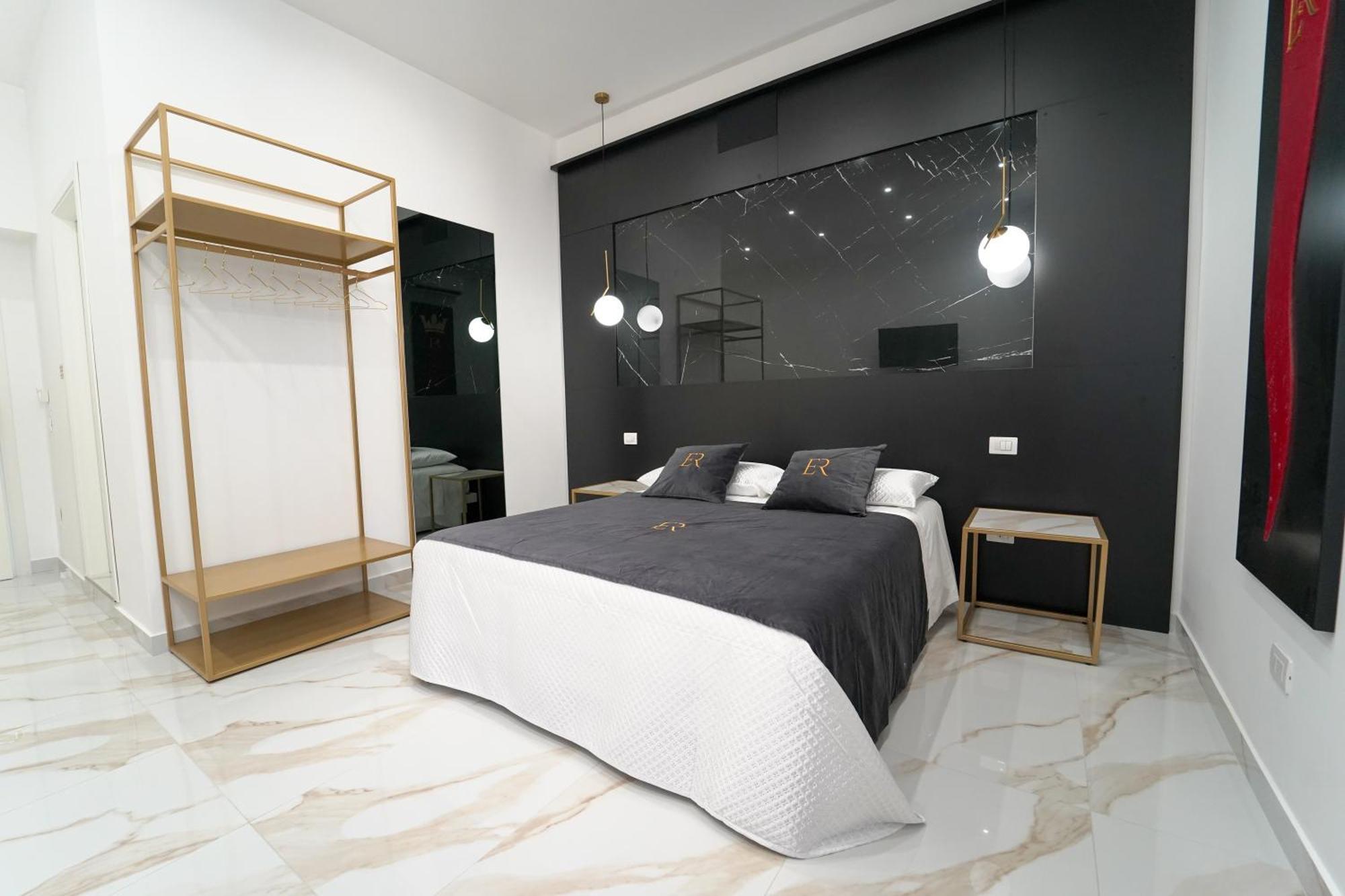 Elite Rooms Naples Exterior photo