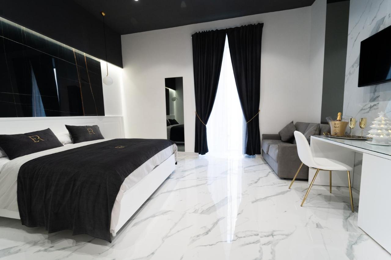 Elite Rooms Naples Exterior photo